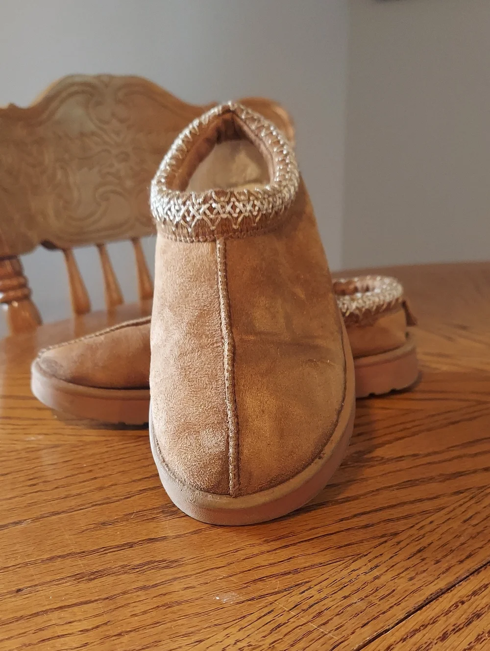 Aspen Cozy Slip-On Suede Mules / Slippers in Carmel Brown